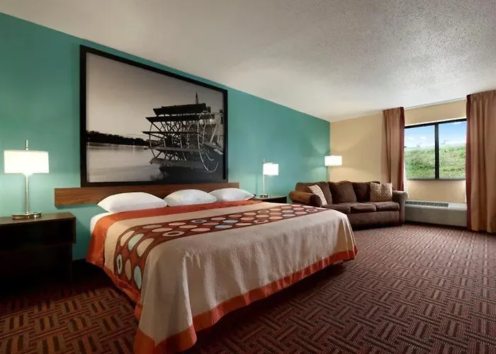 Motel Super 8 By Wyndham East